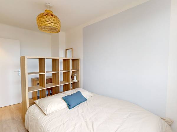 Colocation / Appartement 4 pièces de 61 m², Marseille, Rue Granon / Photo 2