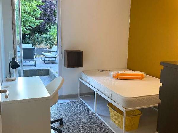 Colocation / Appartement 4 pièces de 79 m², Cergy, Rue du Capitaine Némo / Photo 2