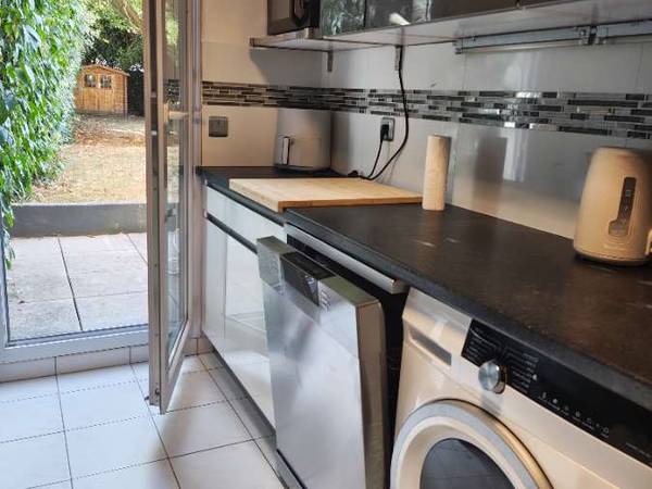 Colocation / Appartement 4 pièces de 79 m², Cergy, Rue du Capitaine Némo / Photo 13