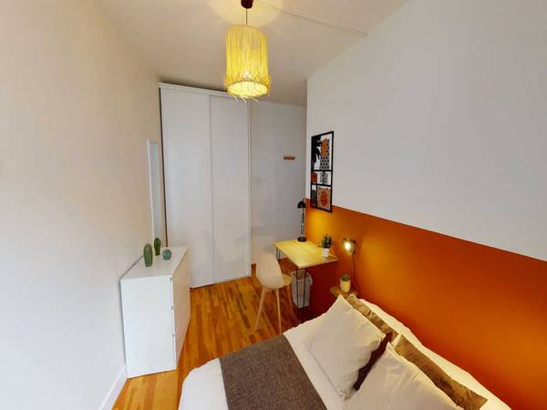 Colocation / Appartement 4 pièces de 70 m², Paris, Avenue de Wagram / Photo 2