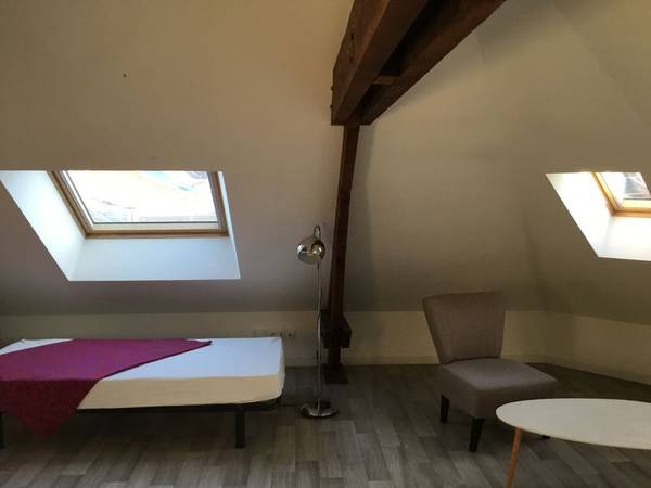 Location / Appartement 1 pièce, Saint-Quentin / Photo 2