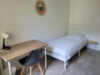 Colocation / Appartement 7 pièces de 105 m², Cergy, Rue de la Justice Brune