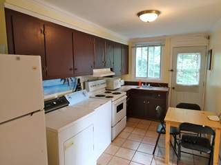 Room share / 4 rooms apartment · 80 m², Montréal