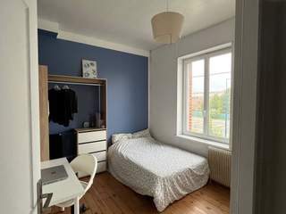Room in a live-in landlord's home / 1 room house, Lille