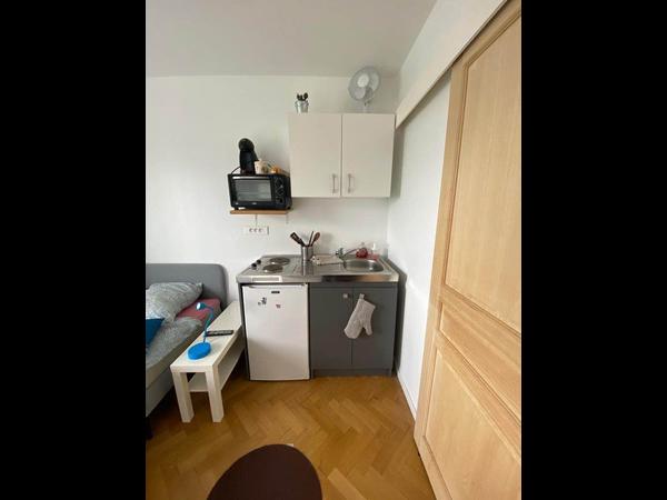 Location / Studio de 14 m², Strasbourg, Avenue de l'Europe / Photo 3