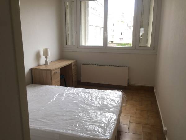 Colocation / Appartement 3 pièces de 72 m², Villeurbanne, Rue Hippolyte Kahn / Photo 3