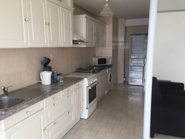 Colocation / Appartement 3 pièces de 72 m², Villeurbanne, Rue Hippolyte Kahn / Photo 2
