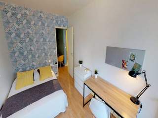 Colocation / Appartement 3 pièces de 70 m², Clichy, Impasse Barbier