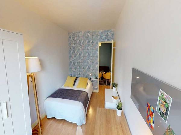 Colocation / Appartement 3 pièces de 70 m², Clichy, Impasse Barbier / Photo 2