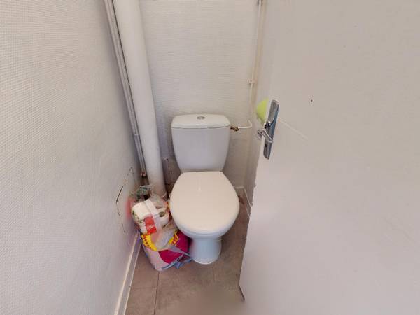 Colocation / Appartement 4 pièces de 69 m², Dijon, Rue des Frères Lumière / Photo 20