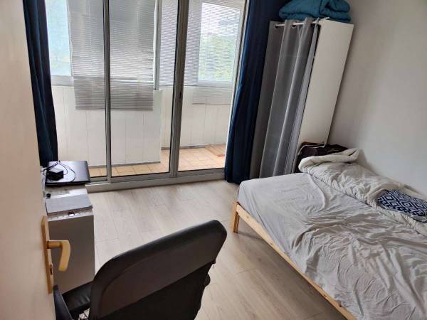 Colocation / Appartement 5 pièces de 80 m², Vitry-sur-Seine, Avenue Maximilien Robespierre / Photo 3