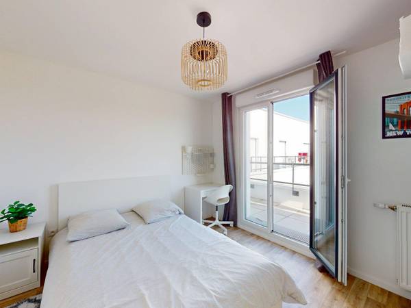 Colocation / Appartement 5 pièces de 89 m², Bobigny, Avenue Édouard Vaillant / Photo 2
