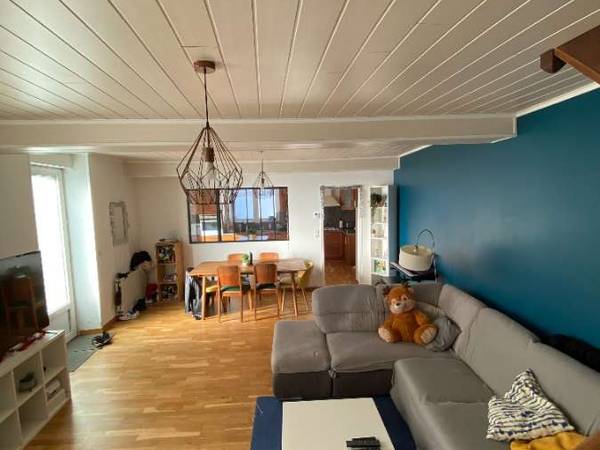 Colocation / Maison 5 pièces de 93 m², La Couronne, Rue Victor Hugo / Photo 2