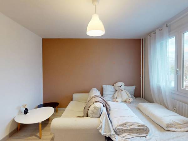 Location / Appartement 1 pièce de 29 m², Fontaine, Avenue Aristide Briand / Photo 2