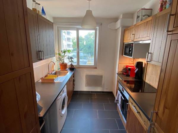 Colocation / Appartement 4 pièces de 77 m², Albertville, Rue Félix Chautemps / Photo 2