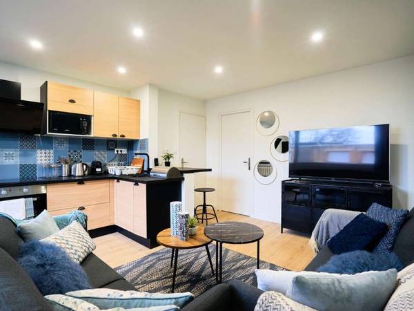 Colocation / Appartement 4 pièces de 84 m², Saint-Denis, Rue Gaston Dourdin / Photo 2