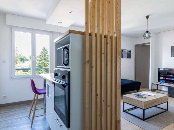 Location / Appartement 3 pièces de 48 m², Vichy, Avenue de la Croix Saint-Martin / Photo 2