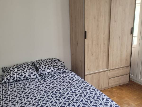 Colocation / Appartement 4 pièces de 75 m², Melun, Rue des Fossés / Photo 2