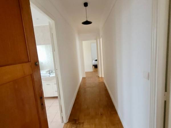 Colocation / Appartement 4 pièces de 75 m², Melun, Rue des Fossés / Photo 4