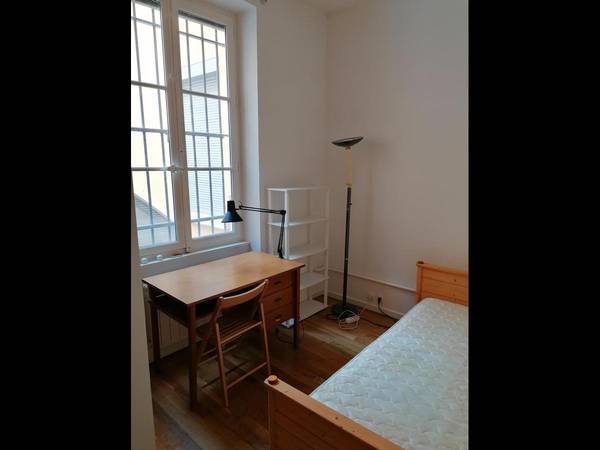 Colocation / Appartement 5 pièces de 160 m², Lyon, Quai Saint-Vincent / Photo 2