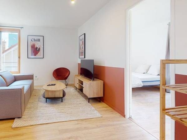 Colocation / Appartement 5 pièces de 80 m², Saint-Denis, 9 Avenue Presov / Photo 2