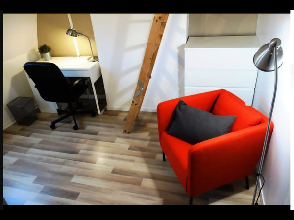 Colocation / Appartement 7 pièces de 90 m², Lille, Rue De Fontenoy / Photo 2