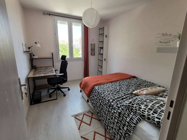Colocation / Appartement 5 pièces de 95 m², Perpignan, Square de Saint-Ferréol / Photo 2