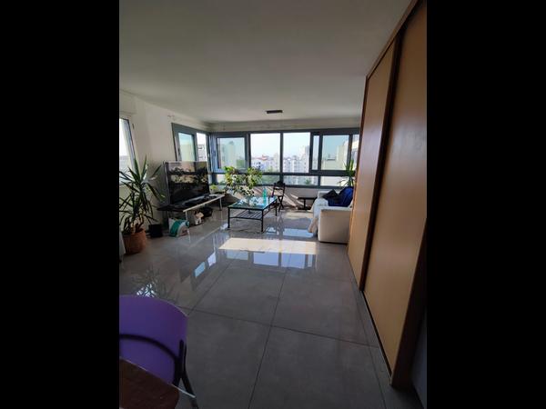 Colocation / Appartement 5 pièces de 98 m², Villeurbanne, Avenue Salvador Allende / Photo 10