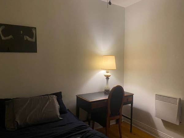 Colocation / Appartement 7 pièces de 97 m², Montréal, Rue Molson / Photo 2