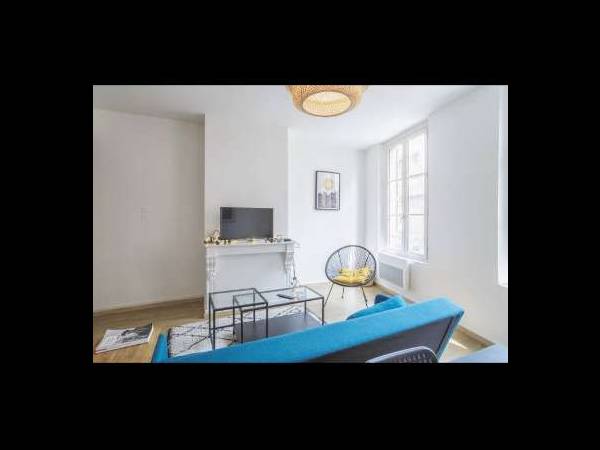 Colocation / Duplex 5 pièces de 105 m², Troyes, Rue du Colonel Driant / Photo 2