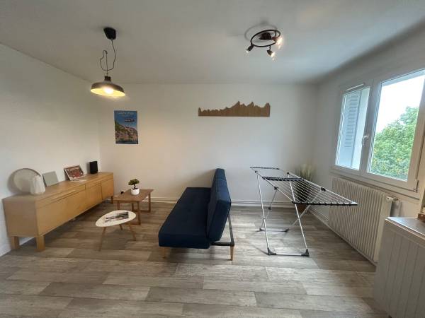 Colocation / Appartement 4 pièces de 64 m², Grenoble, Rue Moyrand / Photo 2