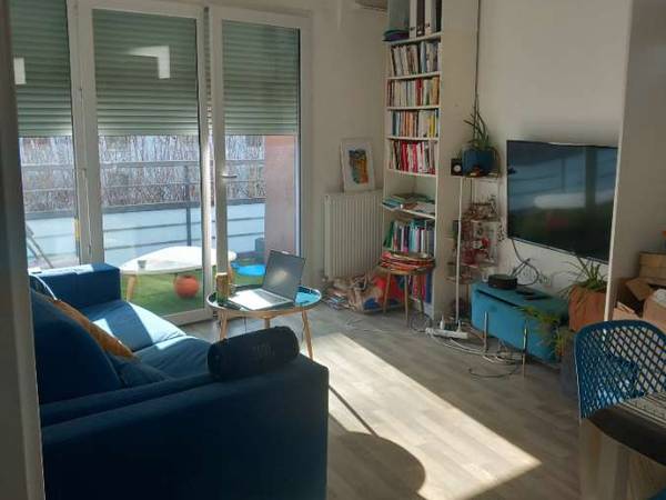Colocation / Appartement 4 pièces de 58 m², Le Pré-Saint-Gervais, Rue Gabriel Péri / Photo 2