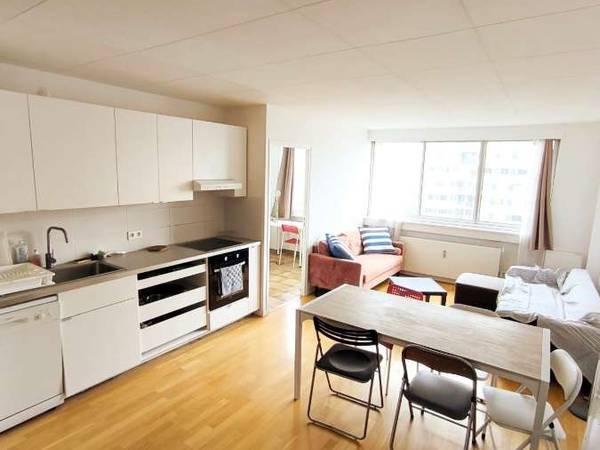 Colocation / Appartement 5 pièces de 94 m², Vandœuvre-lès-Nancy, Square de Liège / Photo 2