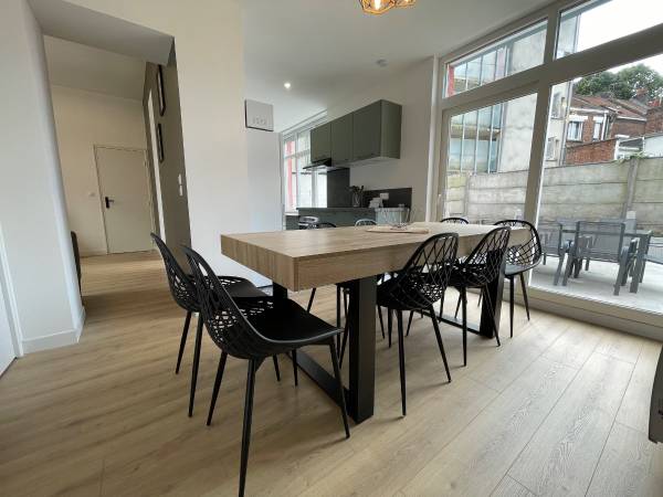 Colocation / Maison 8 pièces de 140 m², Lille, Rue Fénelon (Lille) / Photo 2