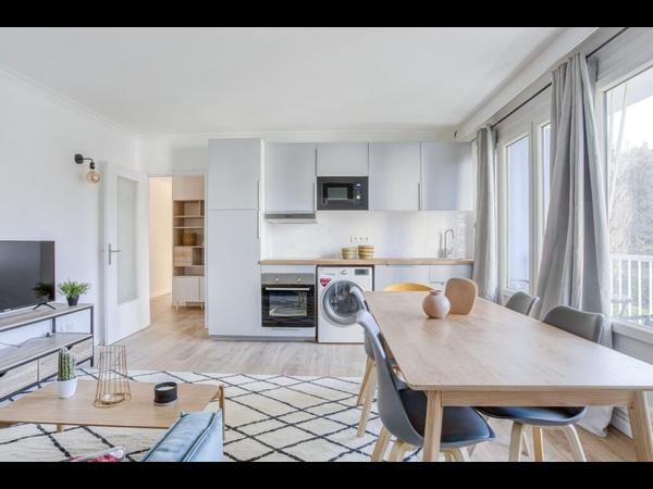 Colocation / Appartement 5 pièces de 77 m², Fontenay-sous-Bois, Rue Danielle Casanova / Photo 2