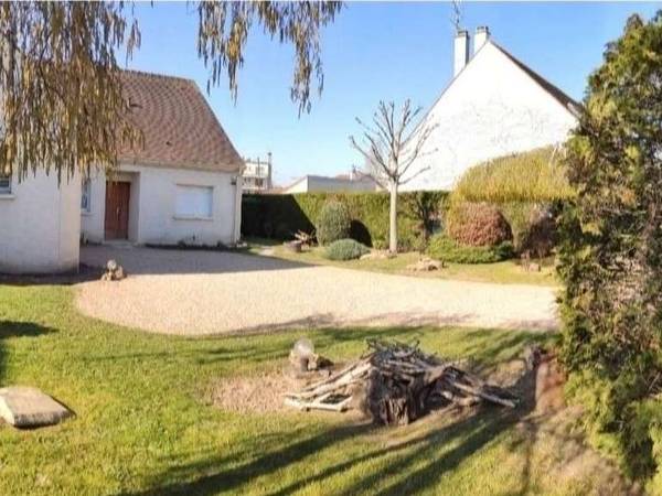 Colocation / Maison 6 pièces de 125 m², Chatou, Rue du Lieutenant Ricard / Photo 2