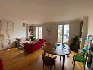 Sublet / Appartement 6 pièces de 110 m², Paris, Rue Custine