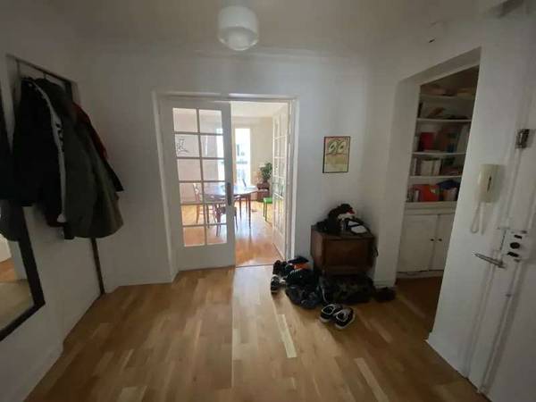 Sous-location / Appartement 6 pièces de 110 m², Paris, Rue Custine / Photo 2
