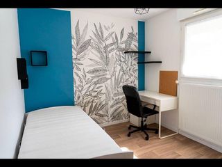 Colocation / Appartement 4 pièces de 82 m², Saint-Martin-d'Hères, Rue de la Halle