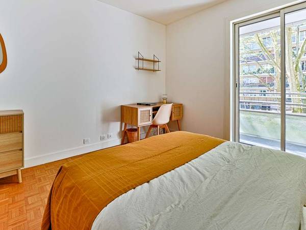 Coliving space / 6-bedroom flat · 120 m², Paris, Rue de Rémusat / Photo 2