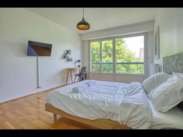 Colocation / Appartement 6 pièces de 135 m², Albi, Rue Charles Portal / Photo 2