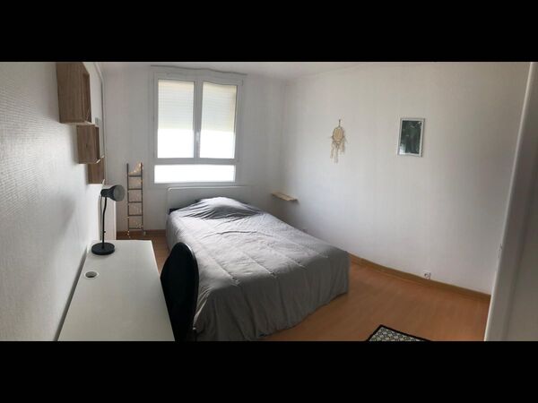 Colocation / Appartement 4 pièces de 70 m², Pessac, Allée des Kochias / Photo 2