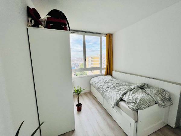 Colocation / Appartement 6 pièces de 85 m², Aubervilliers, Rue des Cités / Photo 9