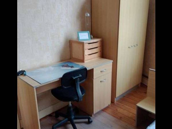 Résidence étudiante / Appartement 6 pièces de 65 m², Bruxelles, Rue du Champ de la Couronne / Photo 2