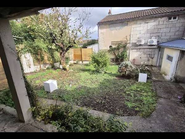 Colocation / Maison 6 pièces de 114 m², Angoulême, Rue de Montmoreau / Photo 13