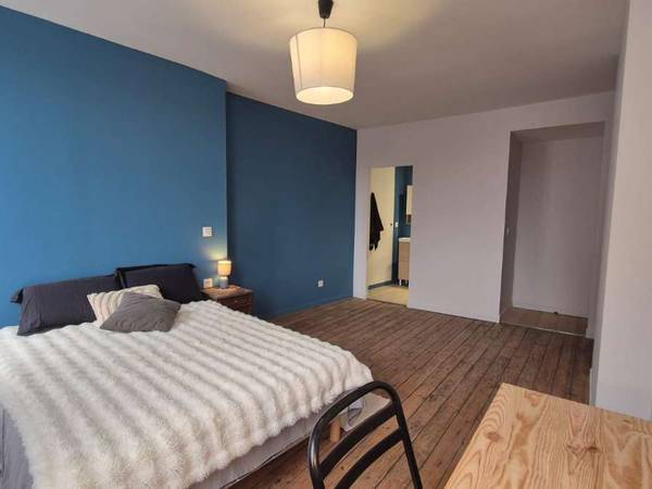 Colocation / Maison 6 pièces de 114 m², Angoulême, Rue de Montmoreau / Photo 2