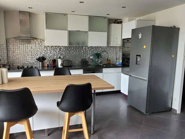 Colocation / Appartement 5 pièces de 82 m², Villeurbanne, Boulevard Eugène Réguillon / Photo 2