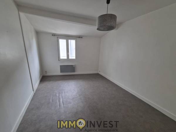 Location / Appartement 2 pièces de 32 m², Limoges, Rue Haute Cité / Photo 2