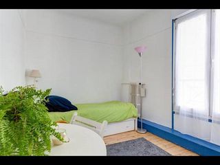 Colocation / Appartement 2 pièces de 45 m², Paris, Rue d'Amsterdam
