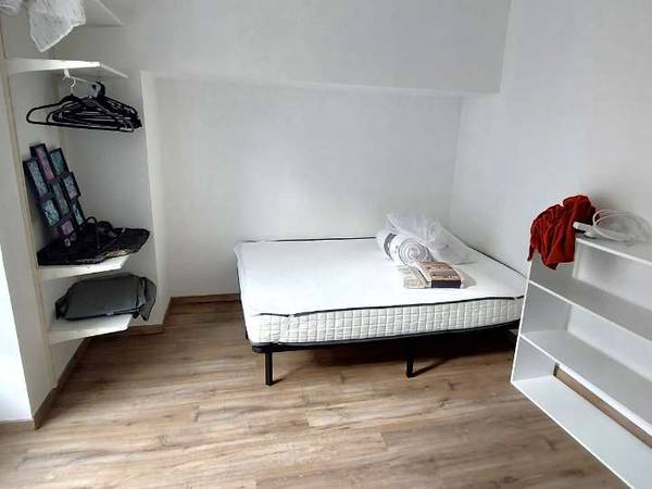 Colocation / Appartement 5 pièces de 82 m², Pau, Rue Montpensier / Photo 2